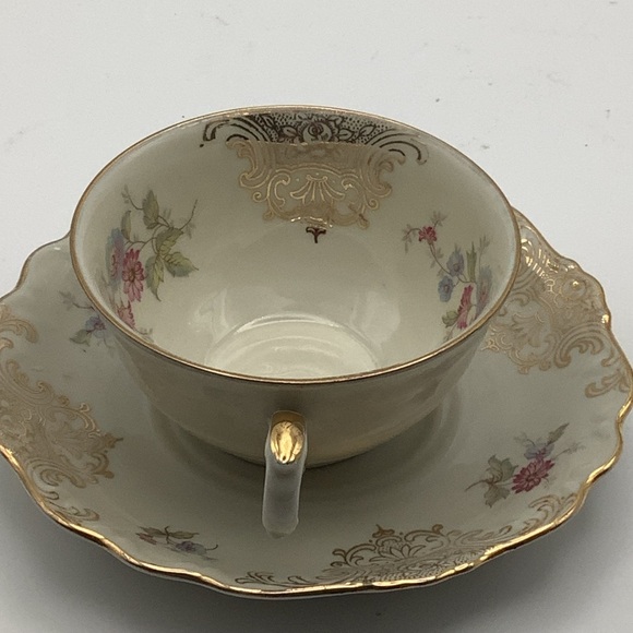 Vintage Schumann Bavaria Floral Teacup and Saucer - Picture 2 of 10